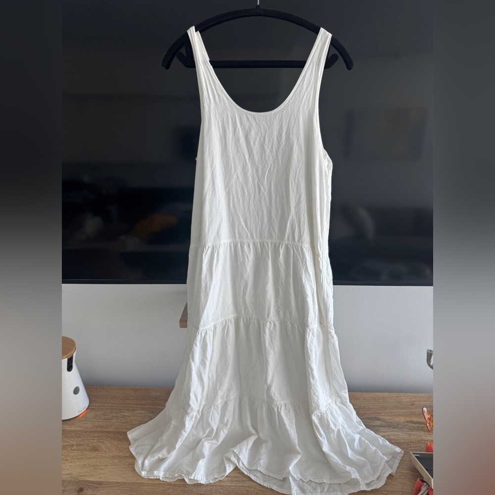 Splendid Pure White Sleeveless Top